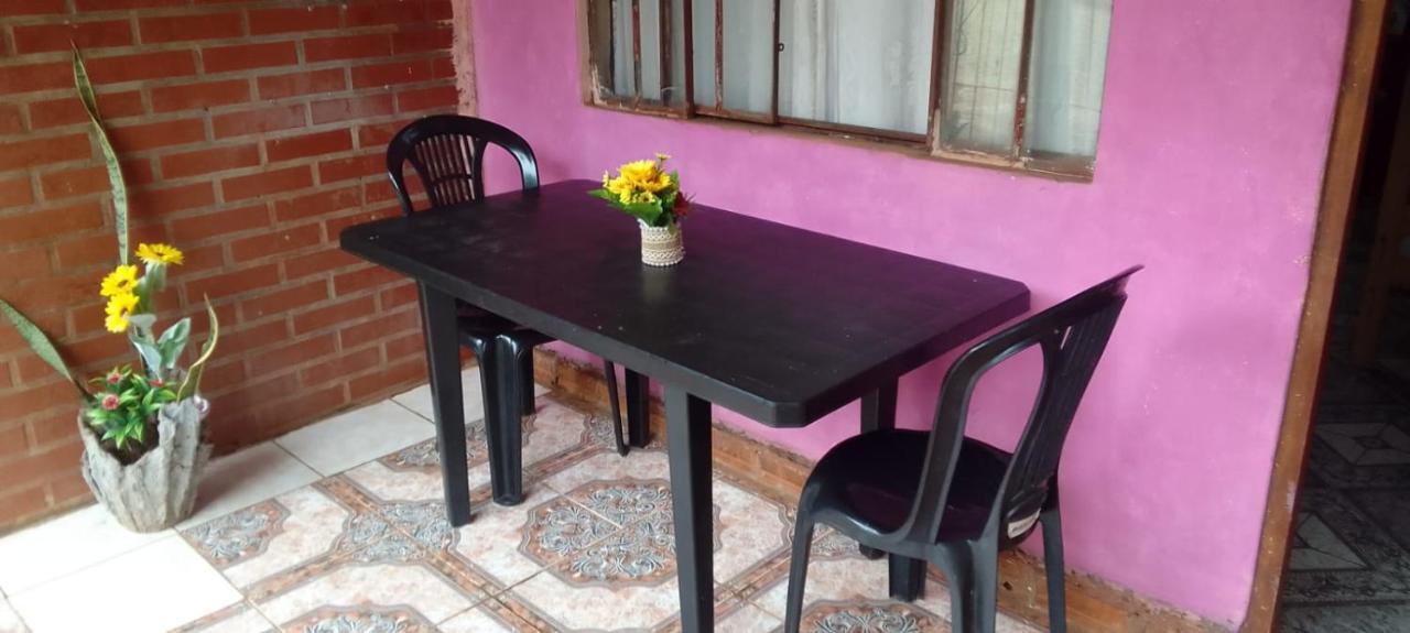 Hostel Loli Puerto Iguazú Exterior foto